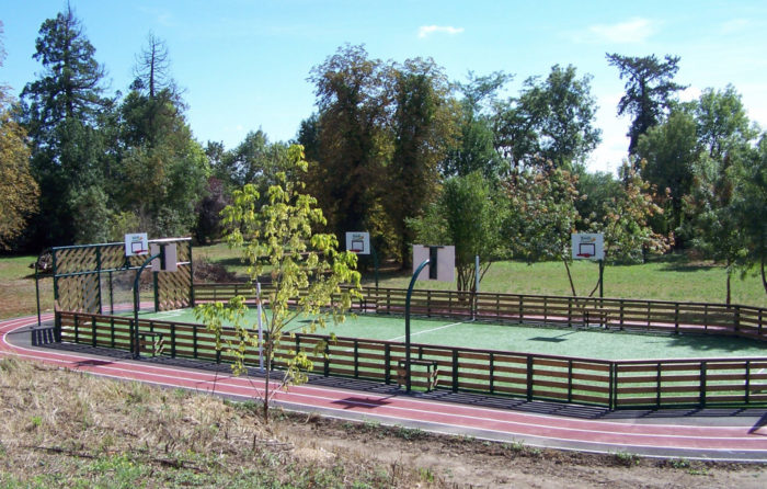 Stade. Le portillon et la buvette forcés